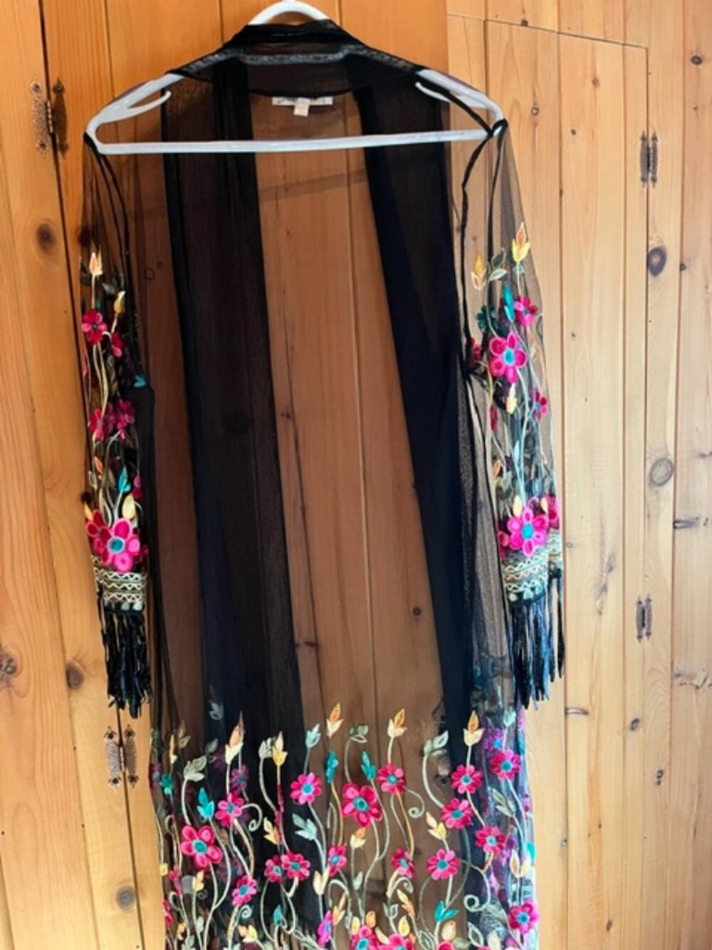 Embroidered black duster - Picture 5 of 5